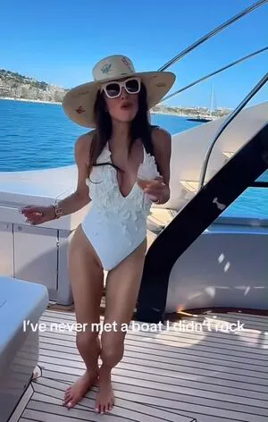 Bethenny Frankel OnlyFans Leaked Free Thumbnail Picture - #4YQLg7ZmPL