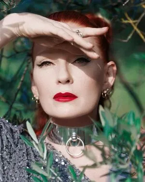 Betony Vernon OnlyFans Leaked Free Thumbnail Picture - #x35STTIws5