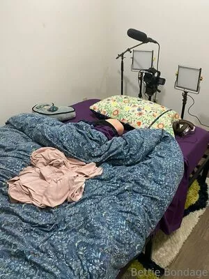 Bettie Bondage OnlyFans Leaked Free Thumbnail Picture - #FQXsqq3xy2