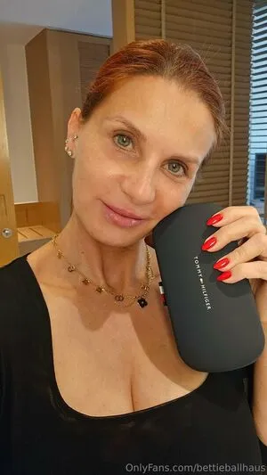 Bettieballhaus OnlyFans Leaked Free Thumbnail Picture - #b8DQmkSS4z