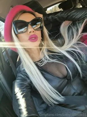 Betty Blonde31 OnlyFans Leaked Free Thumbnail Picture - #Q2huS1L2yY