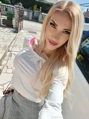 Betty Blonde31 OnlyFans Leaked Free Thumbnail Picture - #l6BkNE6mfF