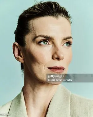 Betty Gilpin OnlyFans Leaked Free Thumbnail Picture - #6BIEItlqAo