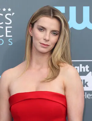 Betty Gilpin OnlyFans Leaked Free Thumbnail Picture - #kb8cP4vubm
