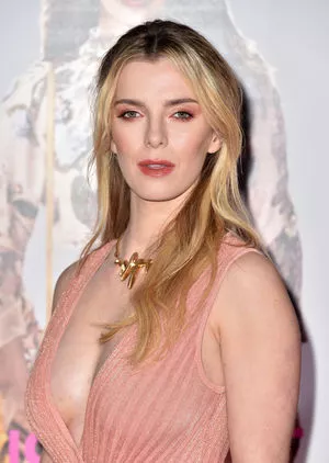 Betty Gilpin OnlyFans Leaked Free Thumbnail Picture - #l9OPcFx99h