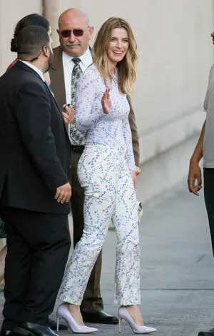 Betty Gilpin OnlyFans Leaked Free Thumbnail Picture - #q4YNXvmBkE