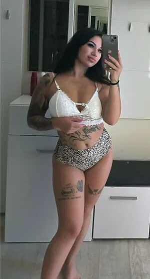 Betty Lazar OnlyFans Leaked Free Thumbnail Picture - #PmBsAjlnse