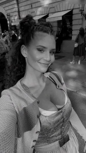 Betty Taube OnlyFans Leaked Free Thumbnail Picture - #nFxsOtcIzC