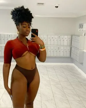 Beverly Pierre OnlyFans Leaked Free Thumbnail Picture - #I39sNnAgN6