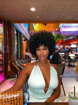 Beverly Pierre OnlyFans Leaked Free Thumbnail Picture - #rv6KKLw9dD