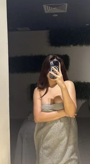 Beverlyloh OnlyFans Leaked Free Thumbnail Picture - #VsBeiEBQIK