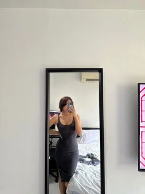 Beverlyloh OnlyFans Leaked Free Thumbnail Picture - #aHS9fJDhg7