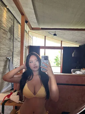 Beverlyloh OnlyFans Leaked Free Thumbnail Picture - #cAMkYtowJ8