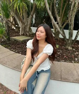 Beverlyloh OnlyFans Leaked Free Thumbnail Picture - #csJsXPZA2e