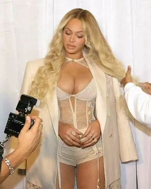Beyonce OnlyFans Leaked Free Thumbnail Picture - #5TSY4lKga8