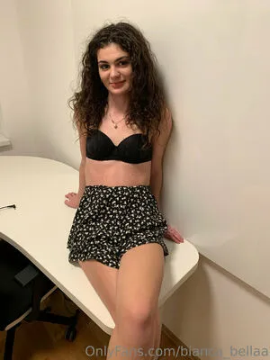 Bianca Bellaa OnlyFans Leaked Free Thumbnail Picture - #aGyYUu2CZ9