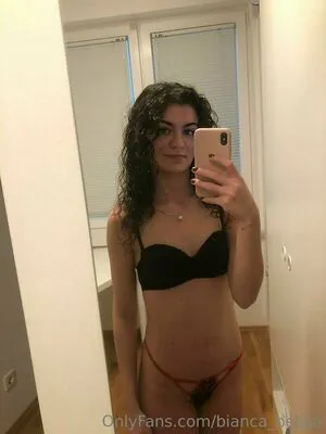 Bianca Bellaa OnlyFans Leaked Free Thumbnail Picture - #lQjgPxA0Zw