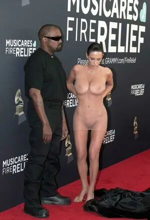 Bianca Censori OnlyFans Leaked Free Thumbnail Picture - #0Sxj3bTBiu