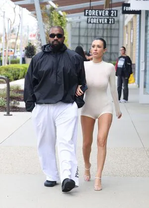 Bianca Censori OnlyFans Leaked Free Thumbnail Picture - #5IrxUR7cC7