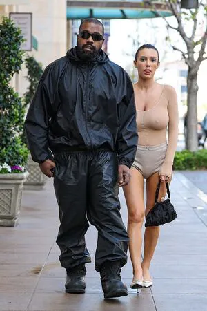 Bianca Censori OnlyFans Leaked Free Thumbnail Picture - #79hD4dWKkL