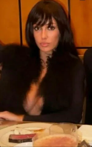 Bianca Censori OnlyFans Leaked Free Thumbnail Picture - #7RtFqPgryS