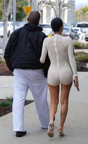 Bianca Censori OnlyFans Leaked Free Thumbnail Picture - #8BQyEeHwOz