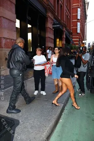 Bianca Censori OnlyFans Leaked Free Thumbnail Picture - #9yEEGkC1xA