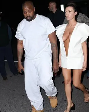 Bianca Censori OnlyFans Leaked Free Thumbnail Picture - #BbnMOqldCu