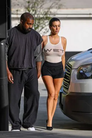 Bianca Censori OnlyFans Leaked Free Thumbnail Picture - #CKhuLJ6lEb