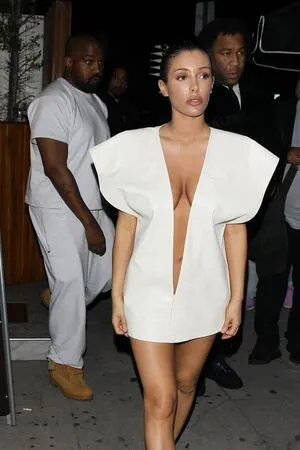 Bianca Censori OnlyFans Leaked Free Thumbnail Picture - #DicyaB8l2h