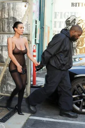 Bianca Censori OnlyFans Leaked Free Thumbnail Picture - #E95viQrIRP