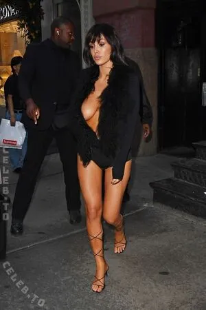 Bianca Censori OnlyFans Leaked Free Thumbnail Picture - #EVPWEOW2we