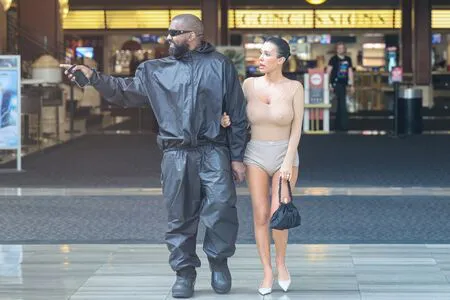 Bianca Censori OnlyFans Leaked Free Thumbnail Picture - #Fyub565W0C