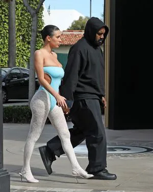 Bianca Censori OnlyFans Leaked Free Thumbnail Picture - #HMSdkoYwAW