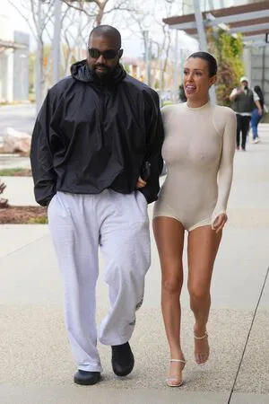 Bianca Censori OnlyFans Leaked Free Thumbnail Picture - #J5a2haASln