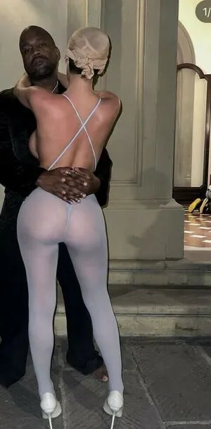 Bianca Censori OnlyFans Leaked Free Thumbnail Picture - #M1r5BBwo6X