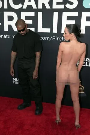 Bianca Censori OnlyFans Leaked Free Thumbnail Picture - #Q2oEXe1wYF