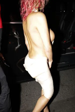 Bianca Censori OnlyFans Leaked Free Thumbnail Picture - #VJlz3A9eys