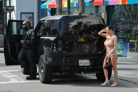 Bianca Censori OnlyFans Leaked Free Thumbnail Picture - #X0BgoBZzN9