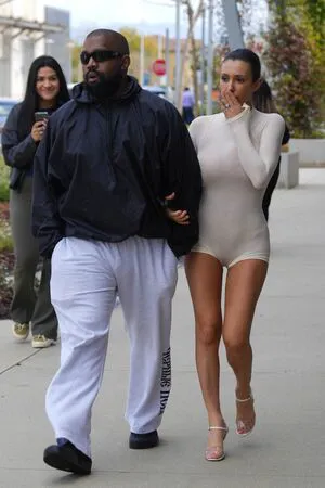 Bianca Censori OnlyFans Leaked Free Thumbnail Picture - #Y9h0atkQRR