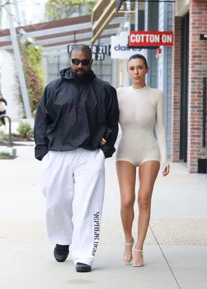 Bianca Censori OnlyFans Leaked Free Thumbnail Picture - #YofimyHsIS