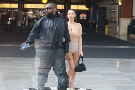 Bianca Censori OnlyFans Leaked Free Thumbnail Picture - #ak2zekIMVx