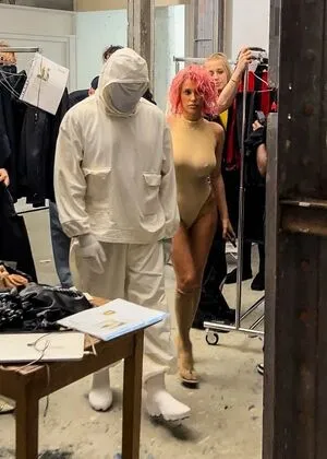 Bianca Censori OnlyFans Leaked Free Thumbnail Picture - #bOrQ6onL1u