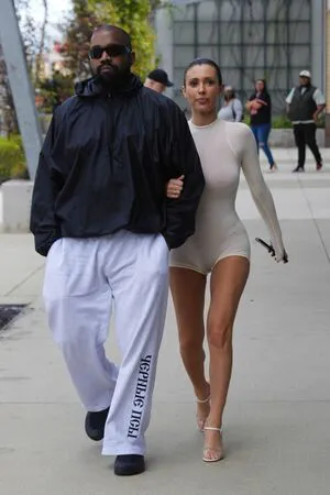 Bianca Censori OnlyFans Leaked Free Thumbnail Picture - #cFtMjWtFou