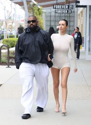 Bianca Censori OnlyFans Leaked Free Thumbnail Picture - #hFg7kaypCQ