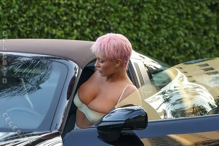 Bianca Censori OnlyFans Leaked Free Thumbnail Picture - #hwXq90etMK