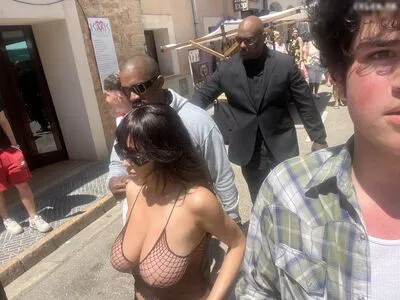 Bianca Censori OnlyFans Leaked Free Thumbnail Picture - #i1RAlUTa4l