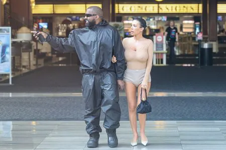 Bianca Censori OnlyFans Leaked Free Thumbnail Picture - #ivNEOr2JPw