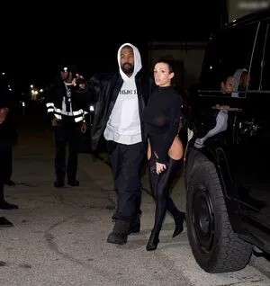 Bianca Censori OnlyFans Leaked Free Thumbnail Picture - #l1nFqP6dux