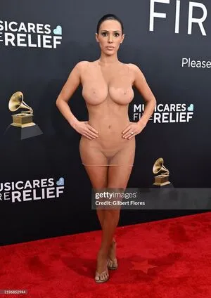 Bianca Censori OnlyFans Leaked Free Thumbnail Picture - #ugF42l472B